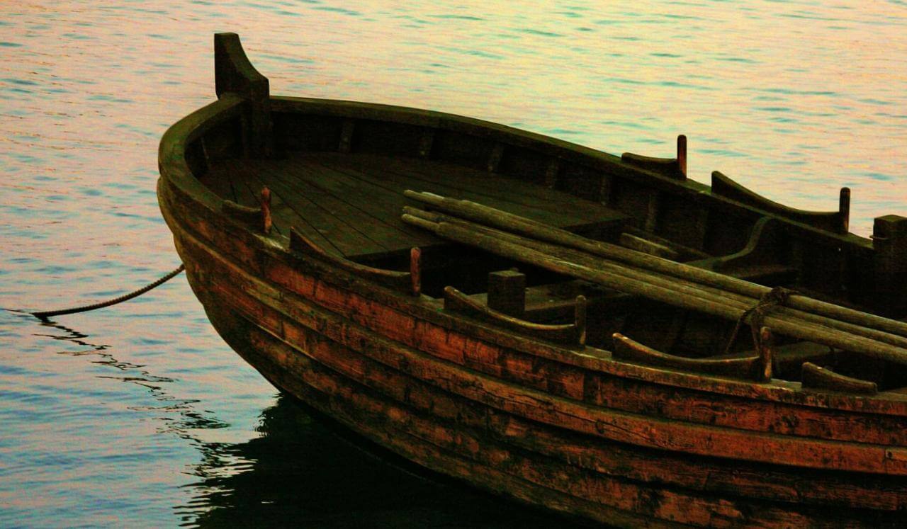 Ocean Sleep – 8 Hours Of Calm Waves For Deep Rest