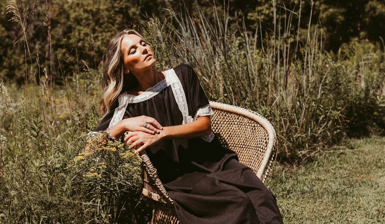 A Sleep Story With Cognitive Shuffling & Nidra Calm