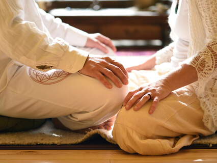 Antar Mauna: Tantric Path To Inner Calm - by Nivritti Yoga