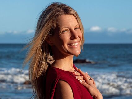 Self-Love Transformation Focus: Mind - by Lisa Van Zuylen