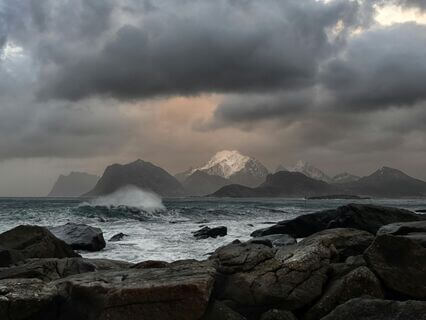 Creative Writing Aid 8 Hz Binaural Beats With Oncoming Storm