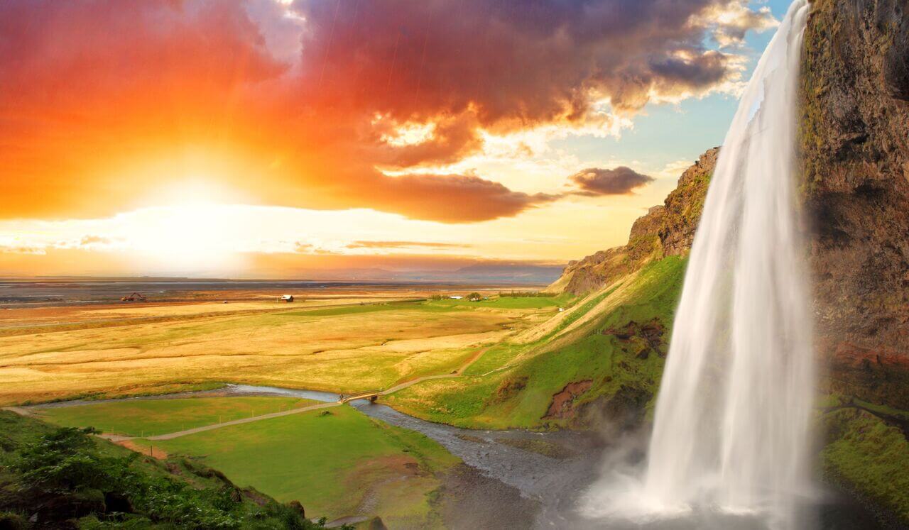 Golden Glow: Chakra Healing Journey For Deep Sleep