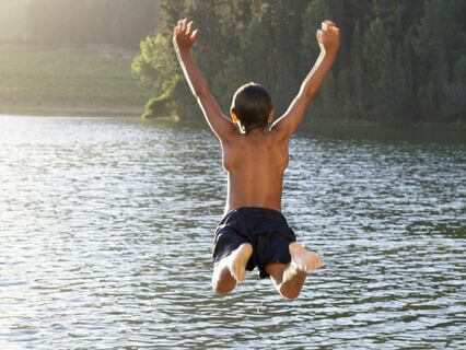 The Art Of Letting Go: Releasing The Past And Welcoming The Future - by François de Neuville