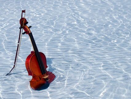 Waves, Piano, & Chambers To Relax Your Mind