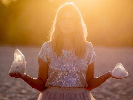 7 Days Of Abundance Energy - by Kinga Kremer