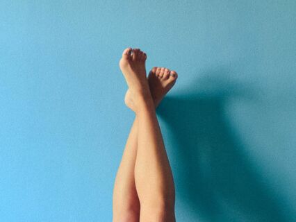 Body Acceptance: A Guided 5-Day Challenge To Loving The Physical You - by Mae Stewart