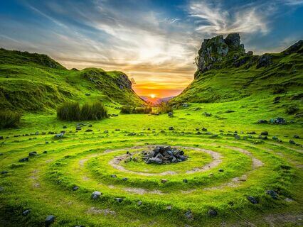 Empathy 2.0: Building Authentic Connections - by Juli Hammersley