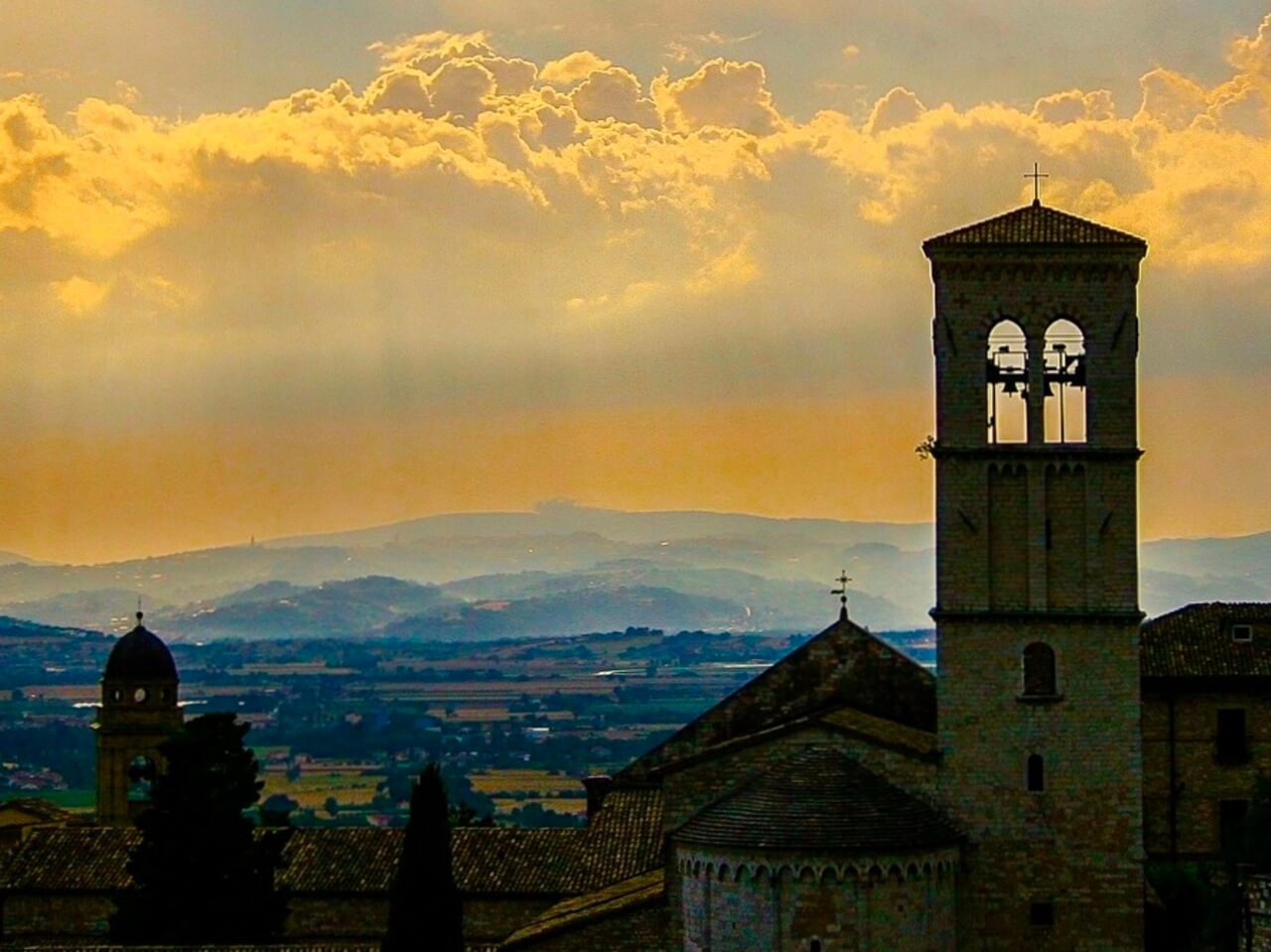 Bedtime Story: Claire And The Sisters Of Assisi