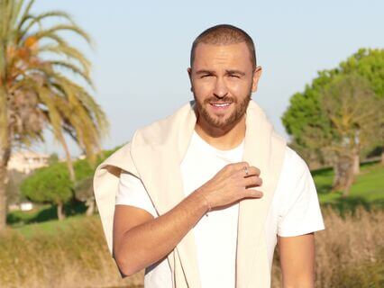 Relax & Thrive - by Lee Harrold