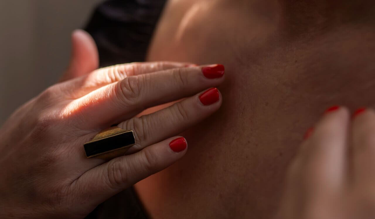 Eco Meditation With Gentle Tapping For Calm Presence