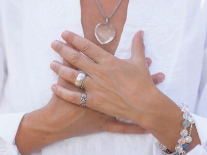 5 Mini Self-Confidence Tarot Meditations - by Simone Clement