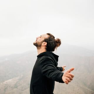 Meditación para soltar y fluir con la vida | Mariana Oyaga