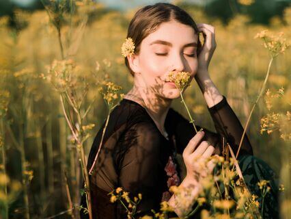 Learn How To Use Aromatherapy Oils To Balance Your Chakras - by Wendy Busch