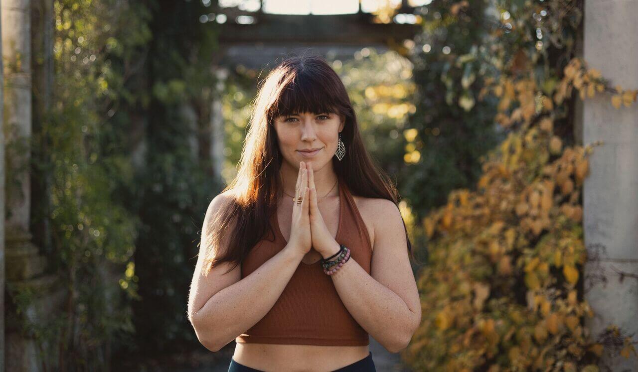 Flow Breathing: Simple Breathwork Practice To Calm & Ground