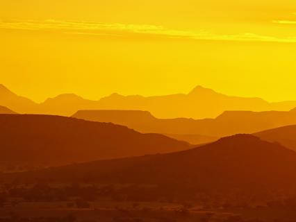 Find Stillness Amidst Movement With Healing Harp (528 Hz)