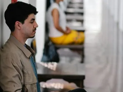 ऑफिस और घर का तनाव कैसे खत्म करें |