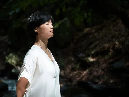 갑자기 찾아오는 압도감 해소를 위한 5분 명상