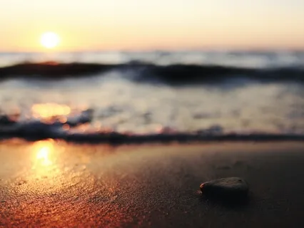 1-Hour Of  Sungazing With Chimes & Ocean Sounds