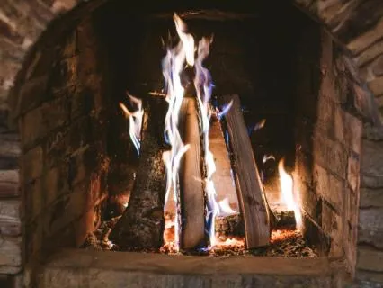 1 Hour Yoga Nidra For Sleep Support: Ambient Fire & Crickets