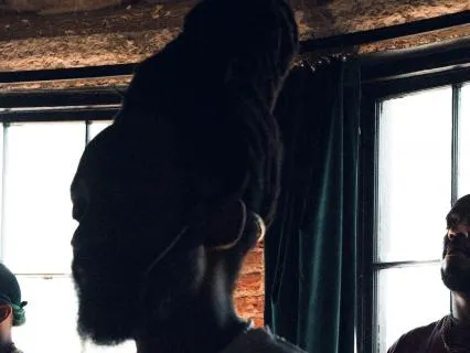 1-Minute Grounding And Body Awareness