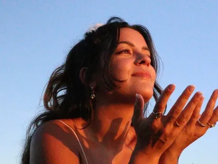 1 Minute Of Humming Medicine