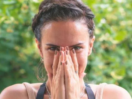 1-Minute Relaxation Of Facial Muscles For A Quick Relief
