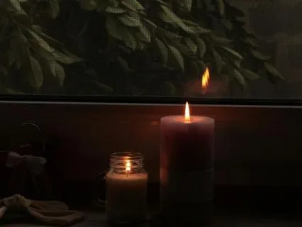 1 Minute To Ground Yourself: The Anchor Candle