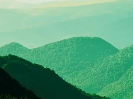 10 Hours of Green Noise for Deep Sleep and Gentle Alarm Bell