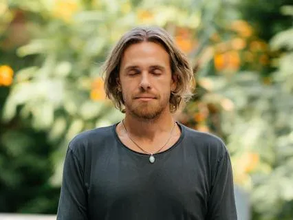 10 Min Deep Breathing To Calm Anxiety & Relieve Stress