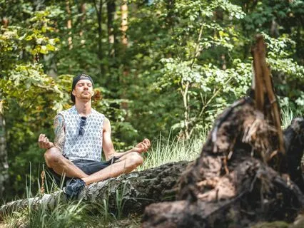 10-Minute Meditation For Attracting Miracles Into Your Life