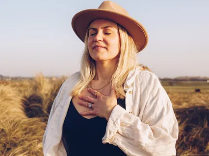 10 Minute Money & Manifestation Meditation