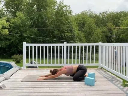 10 Minute Morning Full Body Yoga Flow