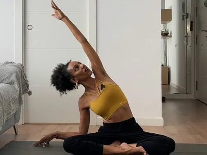 15 Minute Yoga For Beginners | Gentle Full Body Stretch