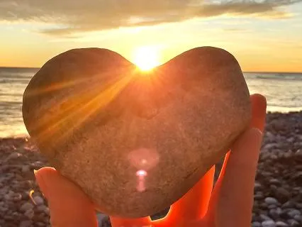 10 Reasons To Fall In Love Today Poem