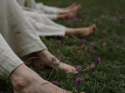 12-Min Return To The Present | Somatic Meditation