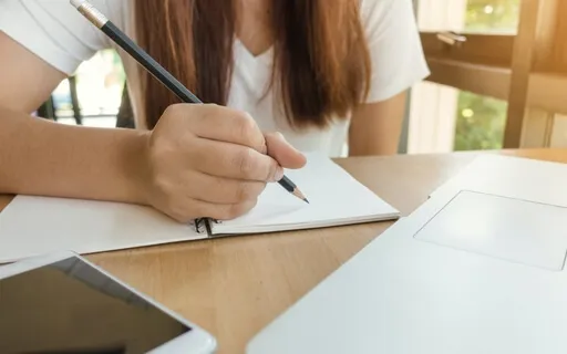 12 Minutes Of Morning Journaling