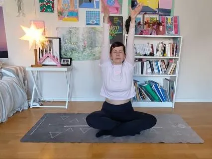 15 Min Gentle Morning Yoga For Energy