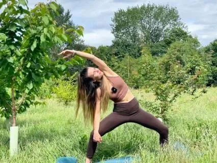 15 Min Morning Movement To Wake Up Your Body: Energise