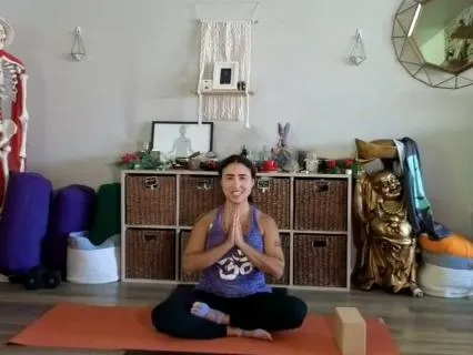 15-Minute Upper Body Vinyasa Flow