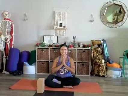 15-Minute Vinyasa For Hips + Back
