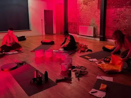 16 Mins Coming Home To The Body + Crystal Bowls