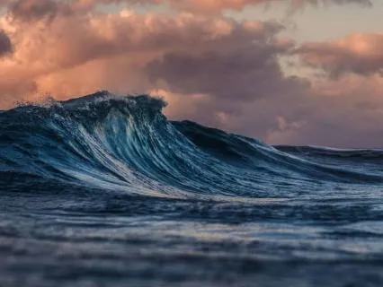 2 Hour Steady Ocean Waves for Sleep and Calm