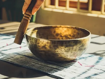Relaxing Sound Bath of Crystal Singing Bowls