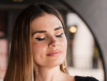 2 Min Breathing Meditation: Let Go Of Self-Judgment Today