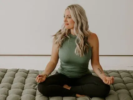 20-Minute Abundance And Gratitude Morning Yoga Nidra