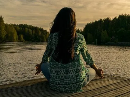 20 Minute Guided Meditation To Beat Distractions