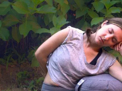 25-Minute Gentle Yoga To Unwind
