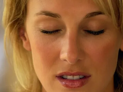 25-Min Mindful Flow Of Breath Meditation With Theta Music