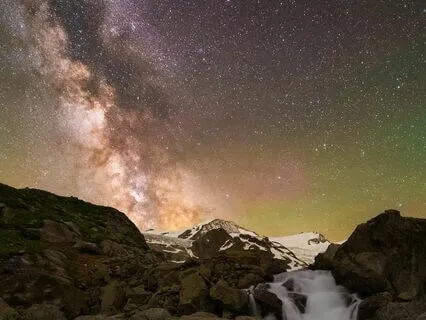 3 Hours River Sounds & Delta Binaural Beats For Deep Sleep