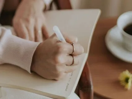 30 Days Of Journaling – Day 6: Self- Acceptance